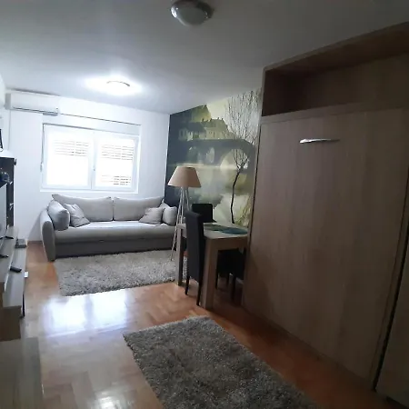 Ana Apartament