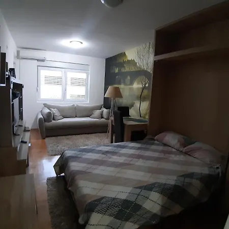 Ana Apartament